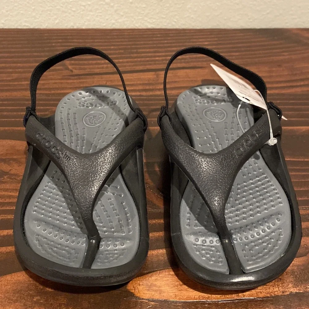 Kids Athens Crocs Sandals size: 6/7 C